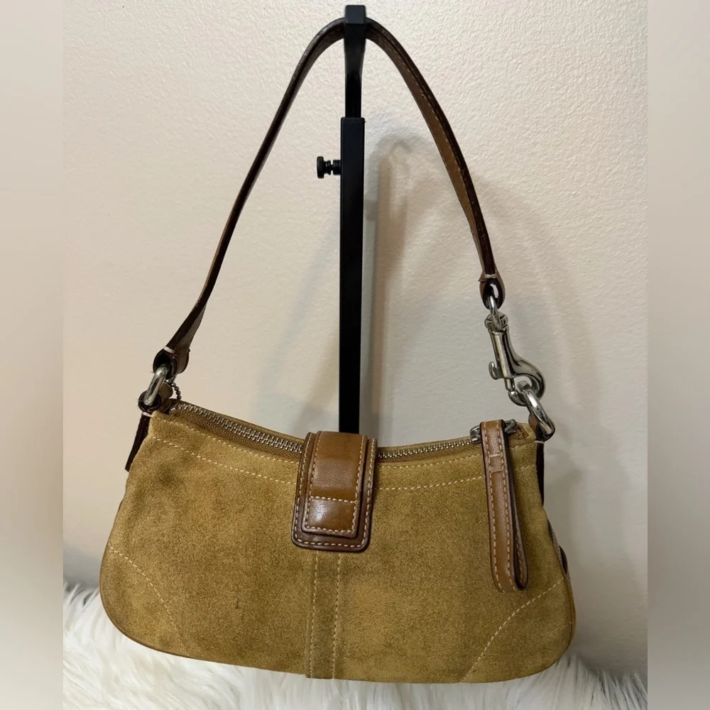 Vintage Coach Hampton Demi Buckle Suede Bag 7558
